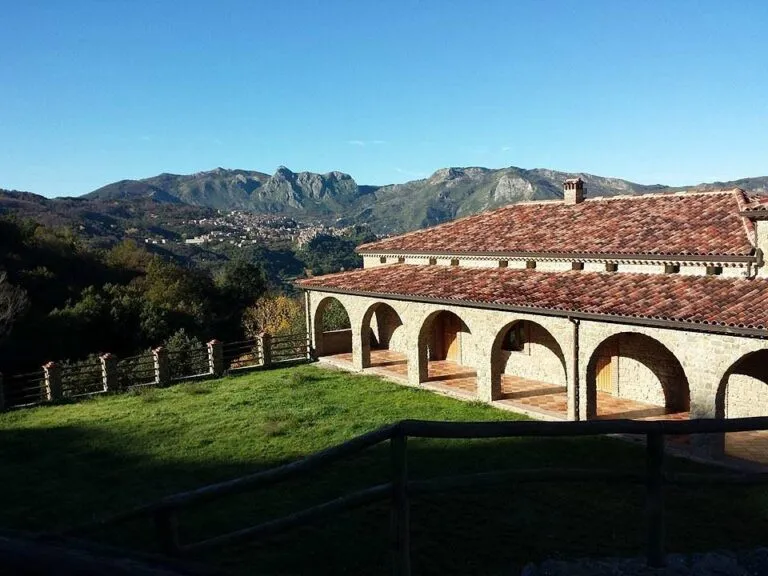 Foto dal sito di Agriturismo La Vedetta dei Nebrodi