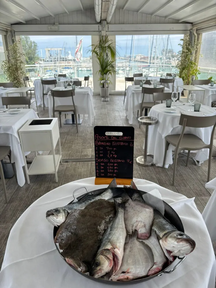 Foto dal sito di Ristorante Club Nautico Pesaro