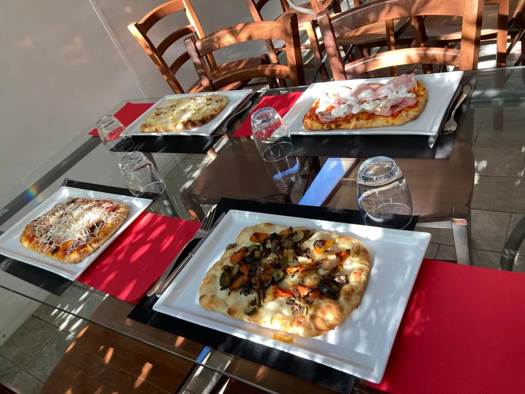 Foto dal sito di Pizzeria Autstanding Trieste